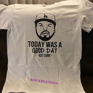 White Short Sleeve Graphic Tee Casual Style